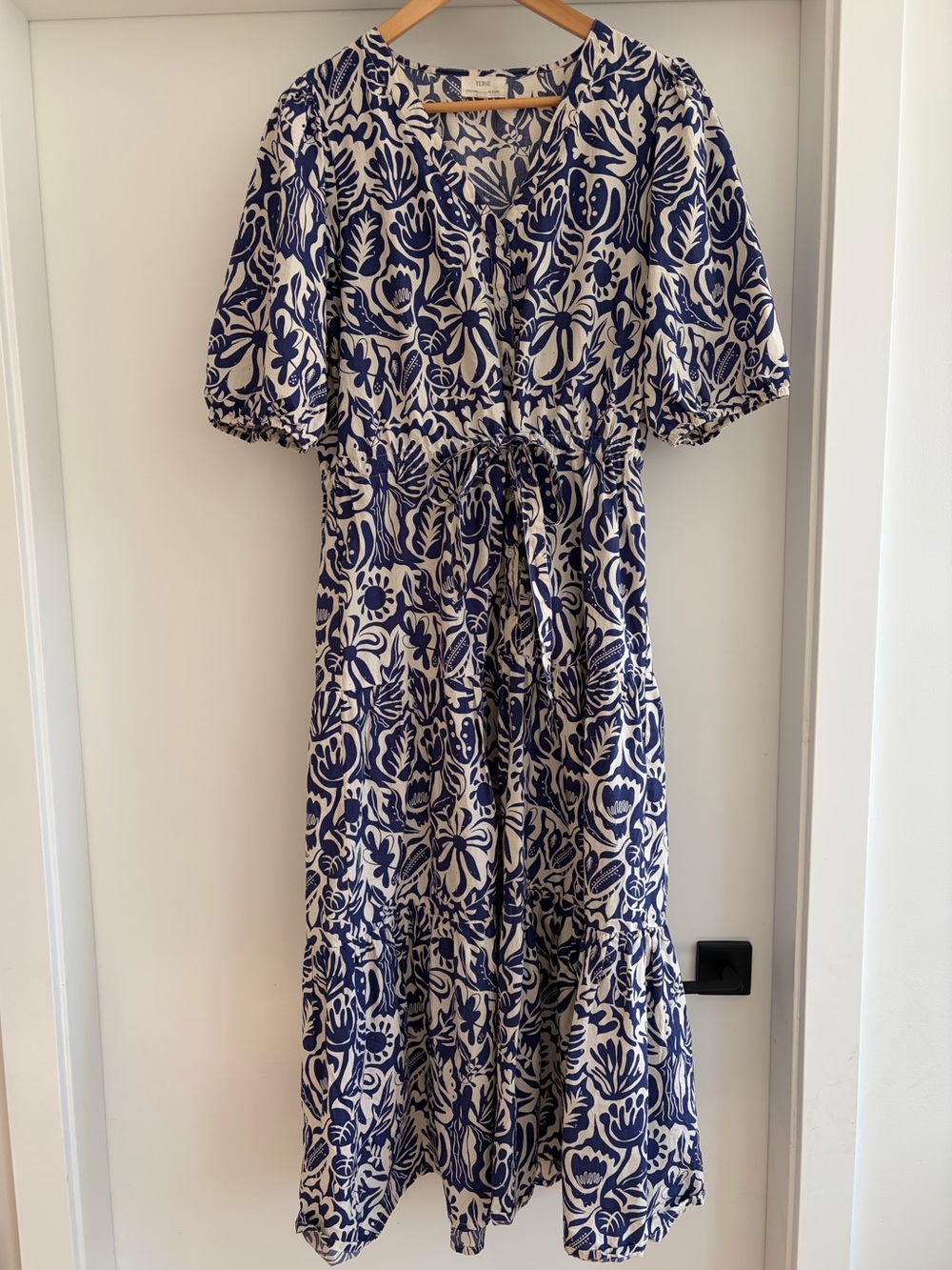 Yerse 100% Organic Cotton Blue and White Floral Tiered Maxi Dress M